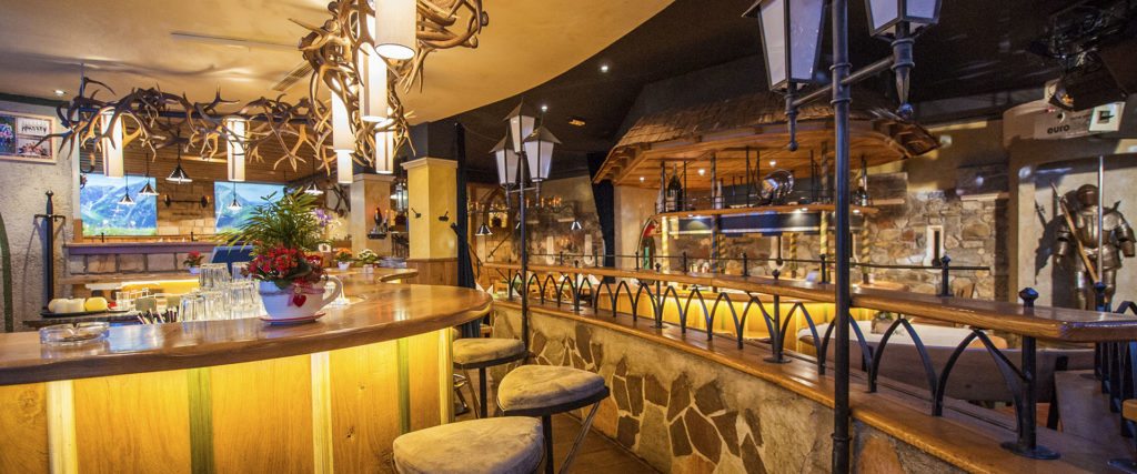 Restaurant, Pizzeria, Kinderwirt & Take-away Jagdhof, Restaurant in Flachau