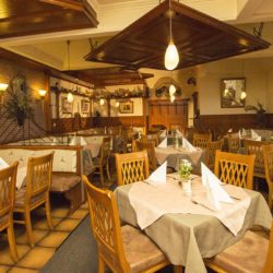 Restaurant, Pizzeria, Kinderwirt & Take-away Jagdhof, Restaurant in Flachau